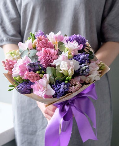 Бесплатная доставка цветов в Новосибирске